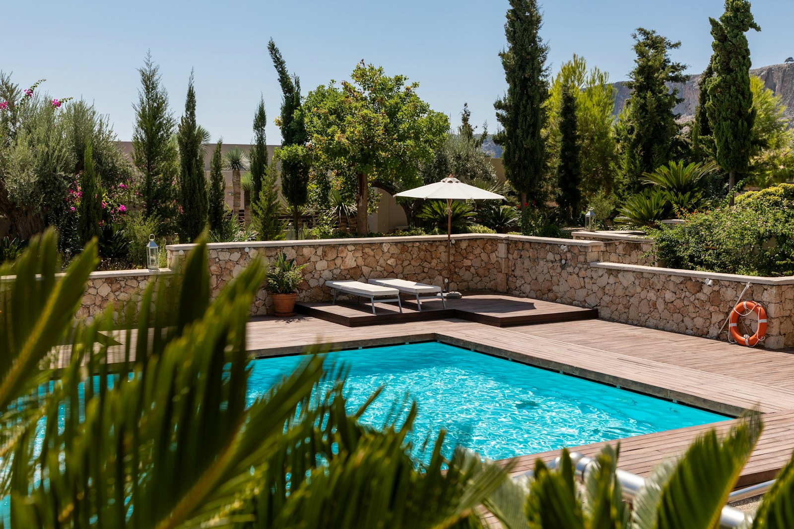Hakenson Todd — Custom Pool Builder in Carlsbad